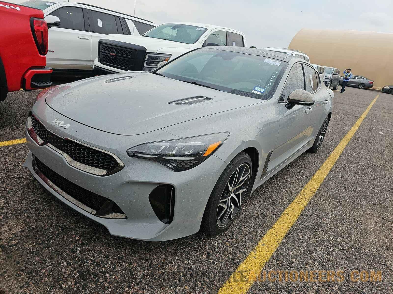 KNAE35LD5N6118667 Kia Stinger 2022