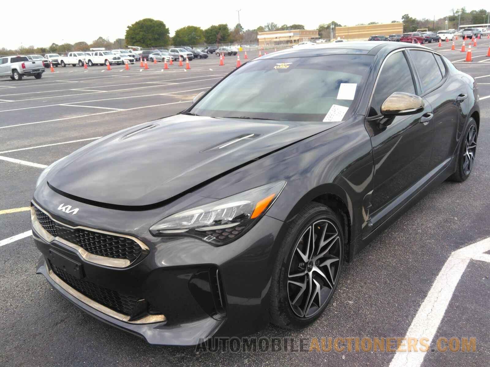 KNAE35LDXN6106188 Kia Stinger 2022