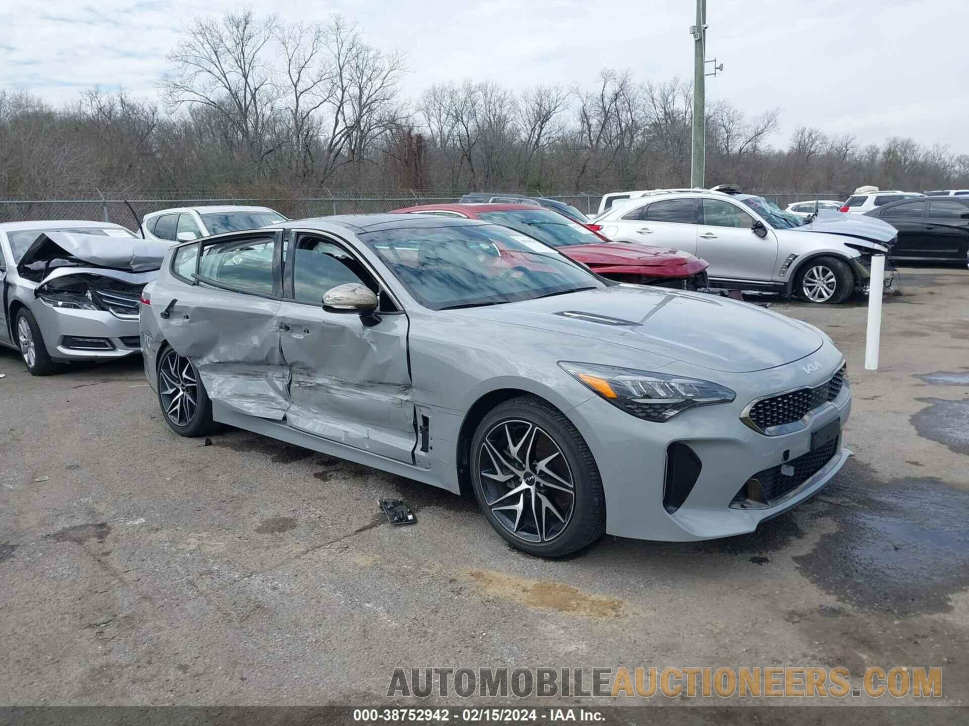 KNAE35LDXN6118793 KIA STINGER 2022