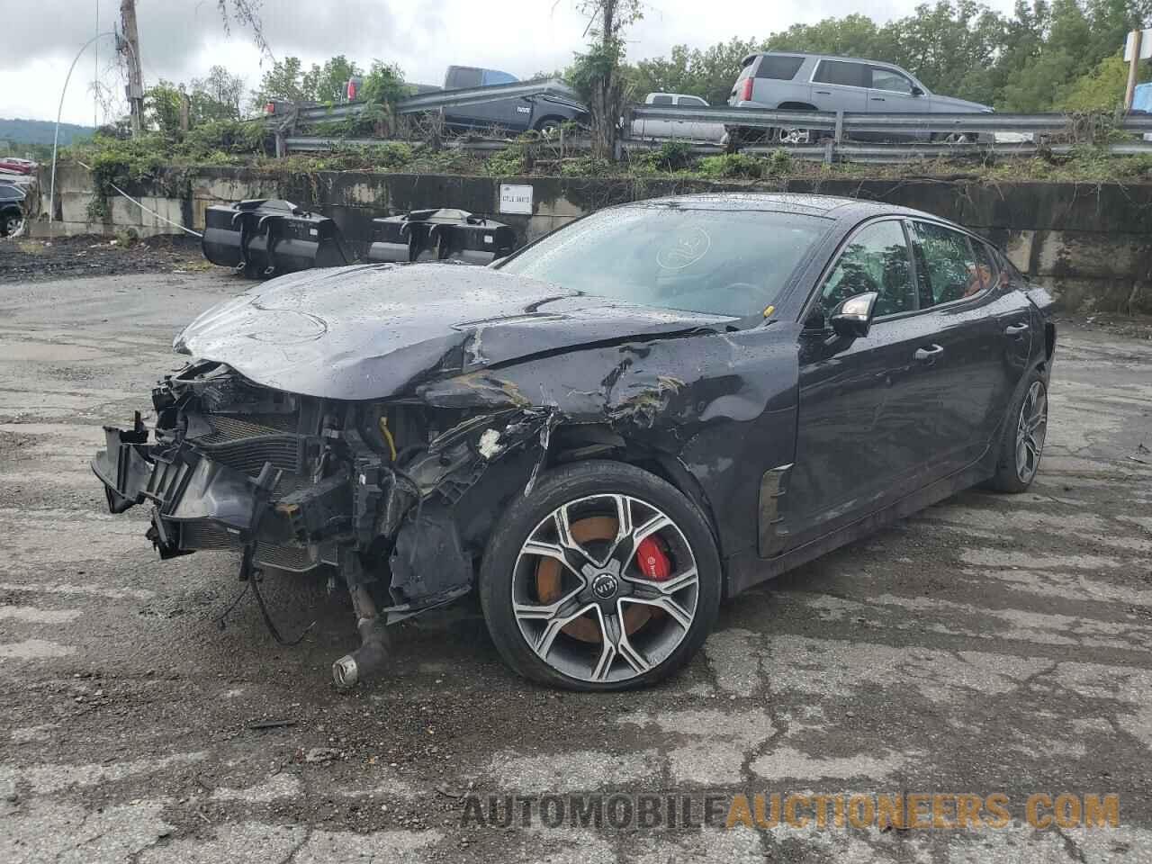 KNAE45LC0J6028552 KIA STINGER 2018