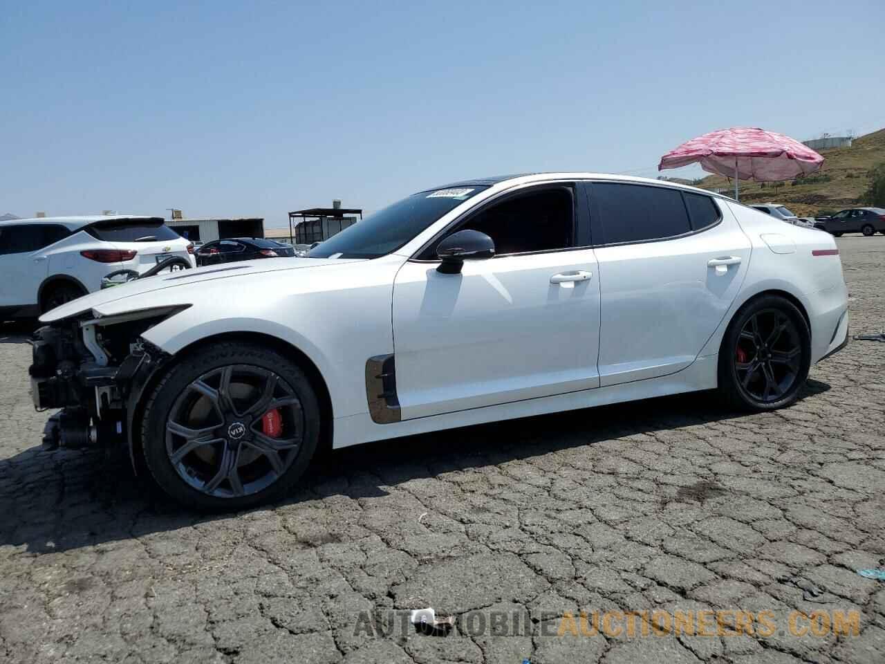 KNAE45LC0L6080671 KIA STINGER 2020