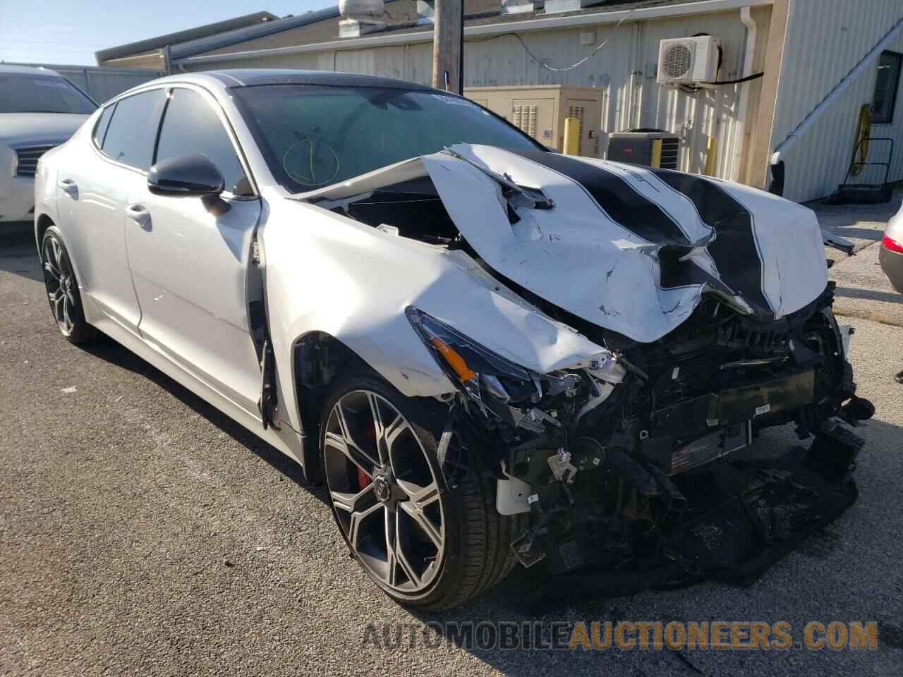 KNAE45LC0L6081433 KIA STINGER 2020