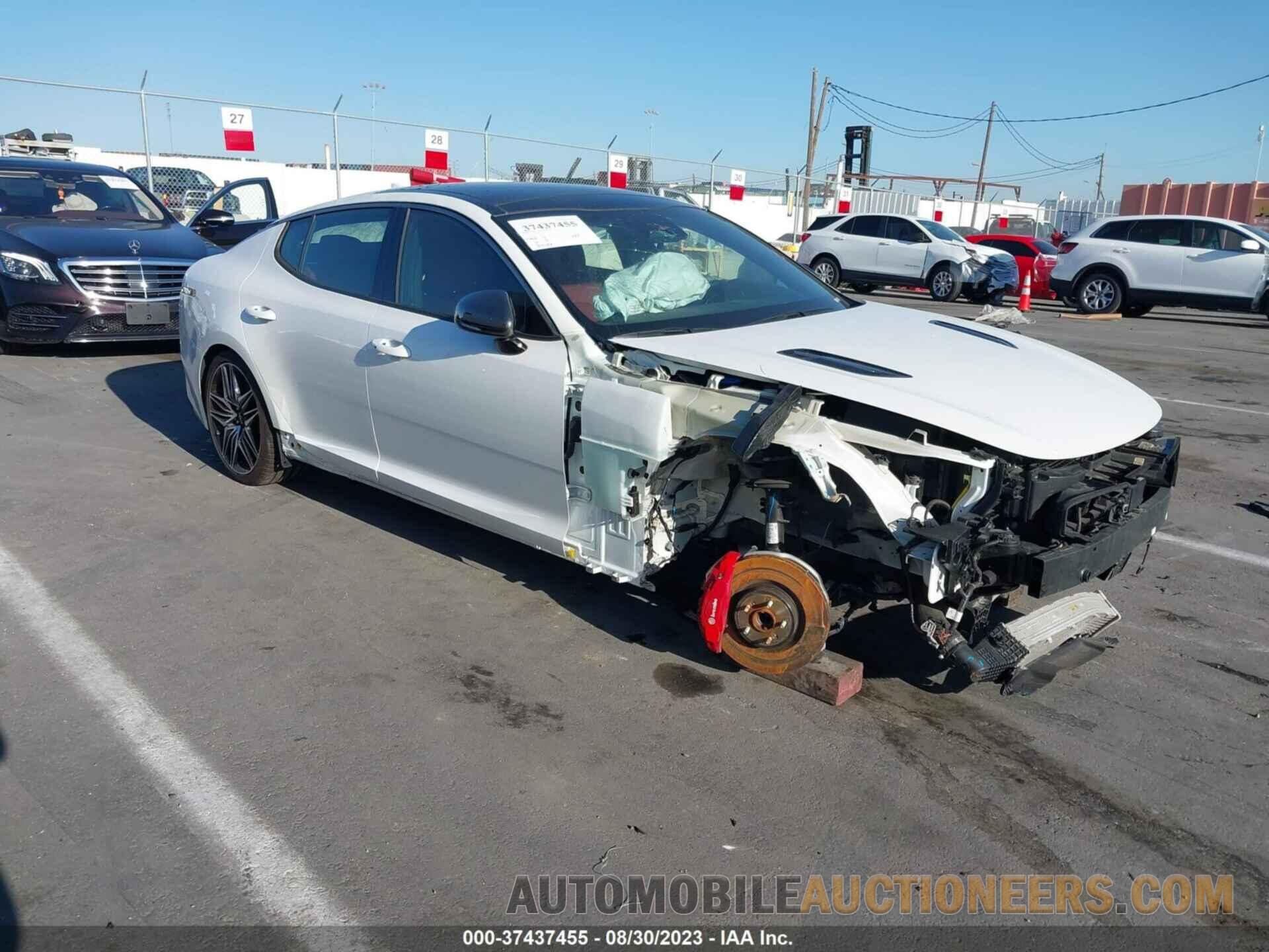 KNAE45LC0N6101604 KIA STINGER 2022