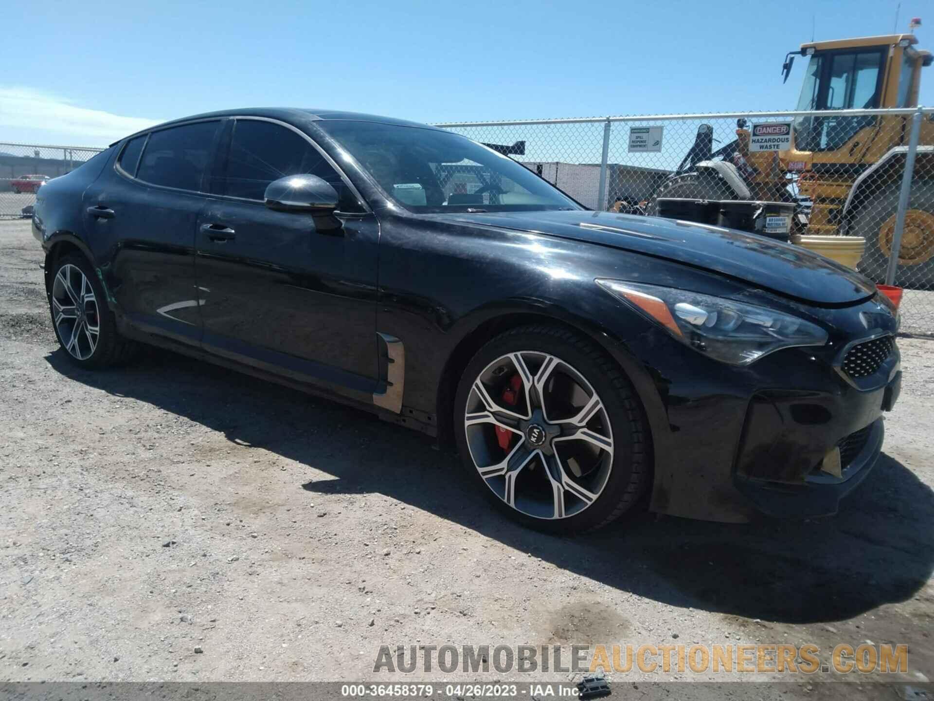 KNAE45LC2J6010473 KIA STINGER 2018