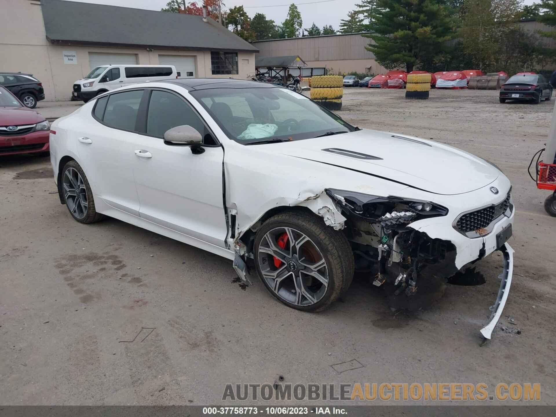 KNAE45LC3L6072189 KIA STINGER 2020