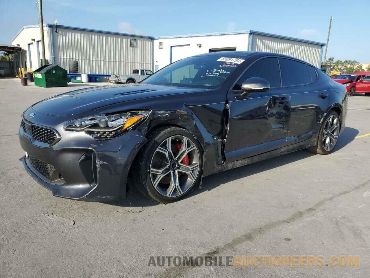 KNAE45LC5J6036615 KIA STINGER 2018