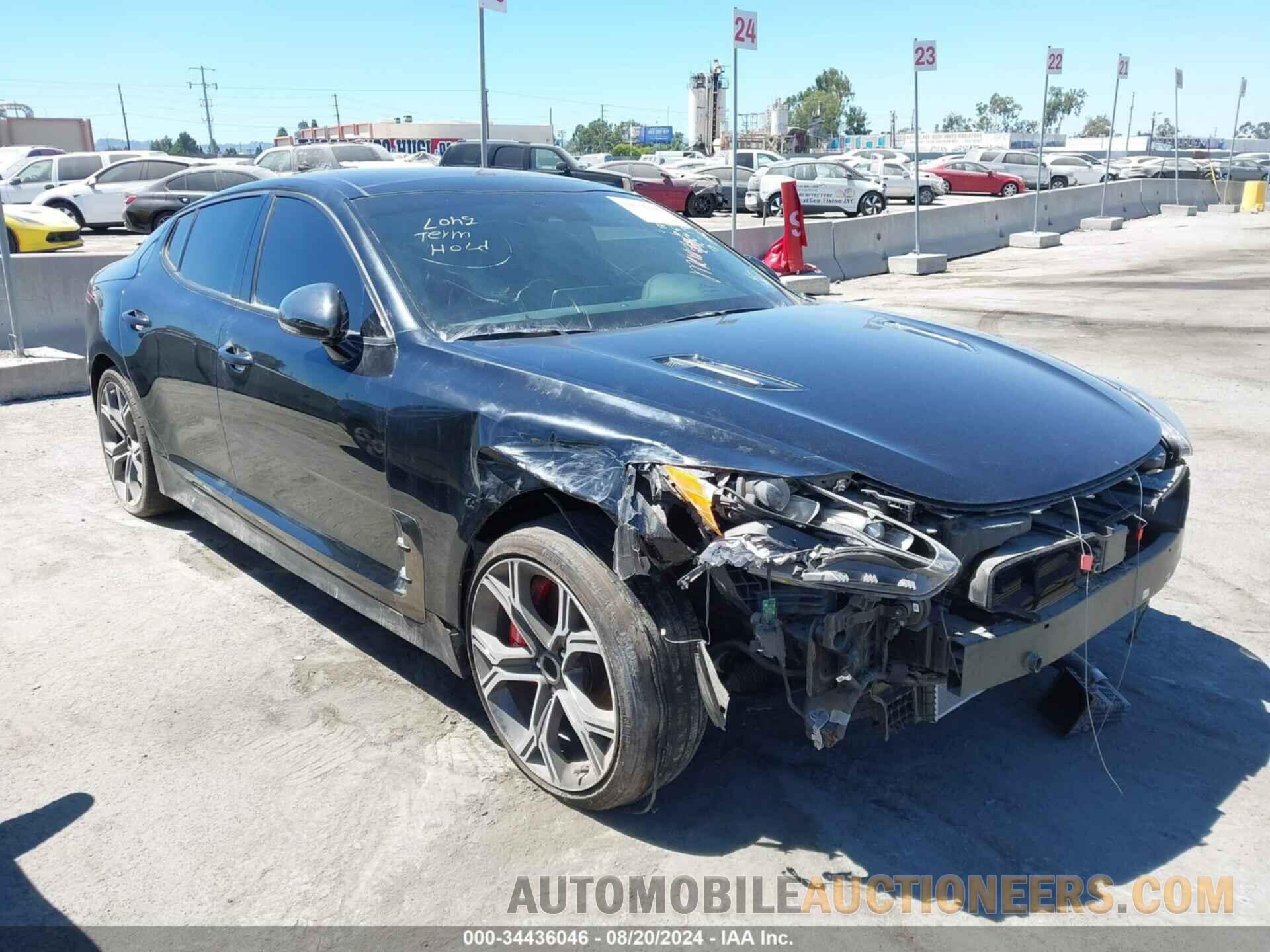 KNAE45LC8L6076206 KIA STINGER 2020