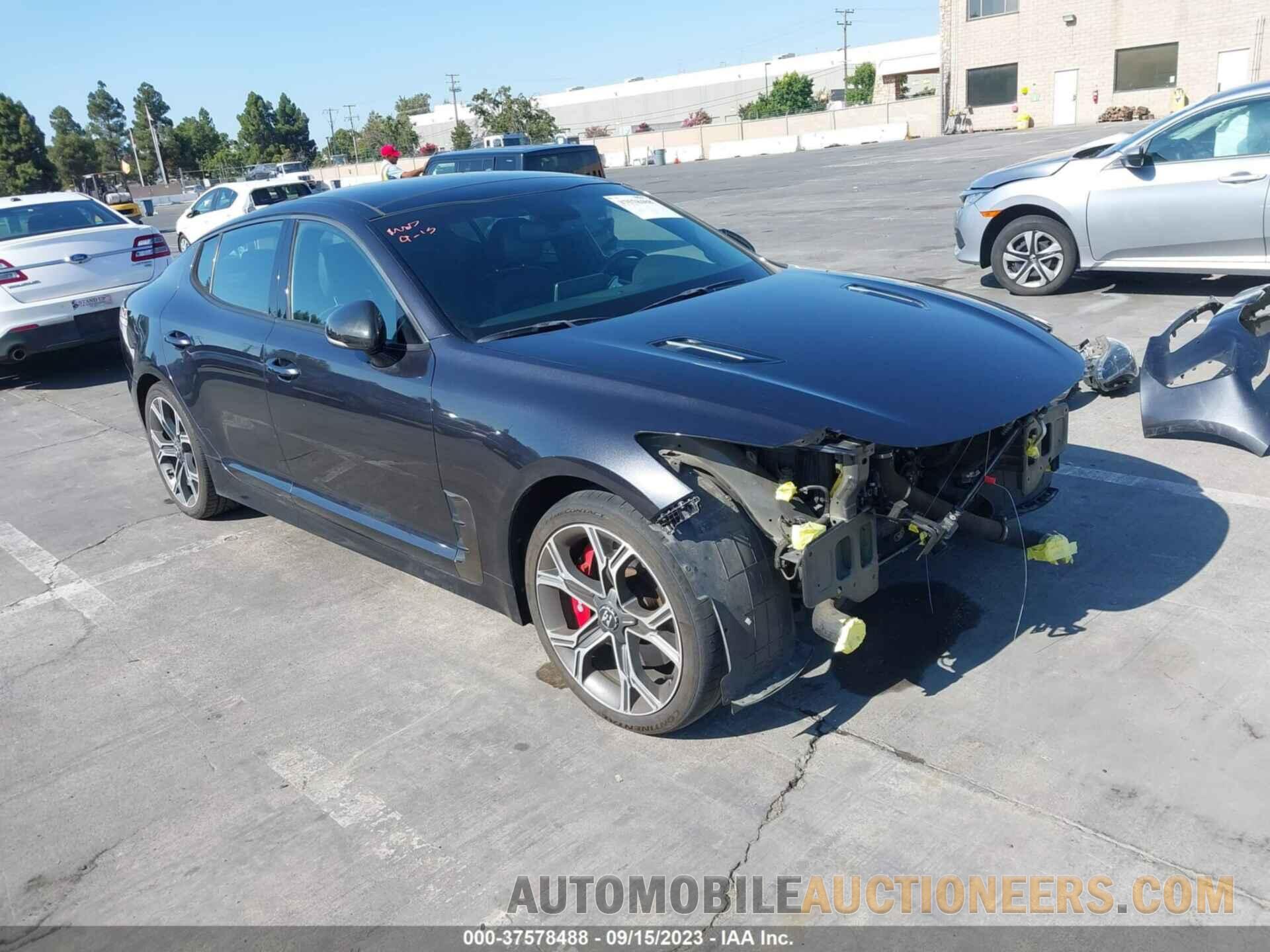 KNAE45LC9J6036617 KIA STINGER 2018