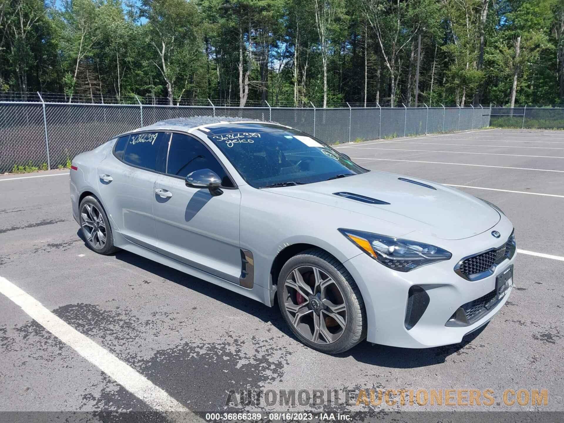 KNAE45LCXJ6029692 KIA STINGER 2018