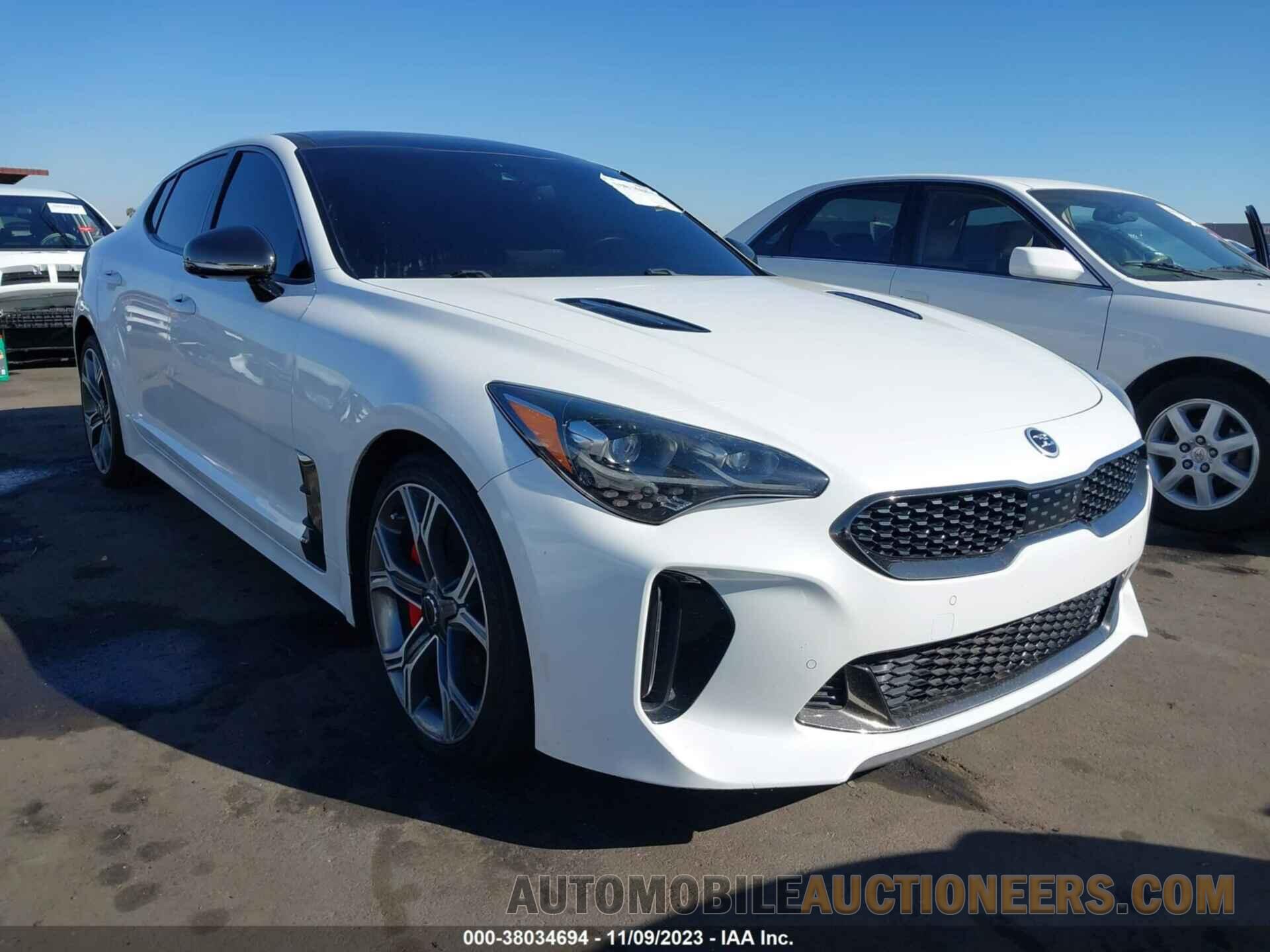 KNAE55LC0K6057841 KIA STINGER 2019