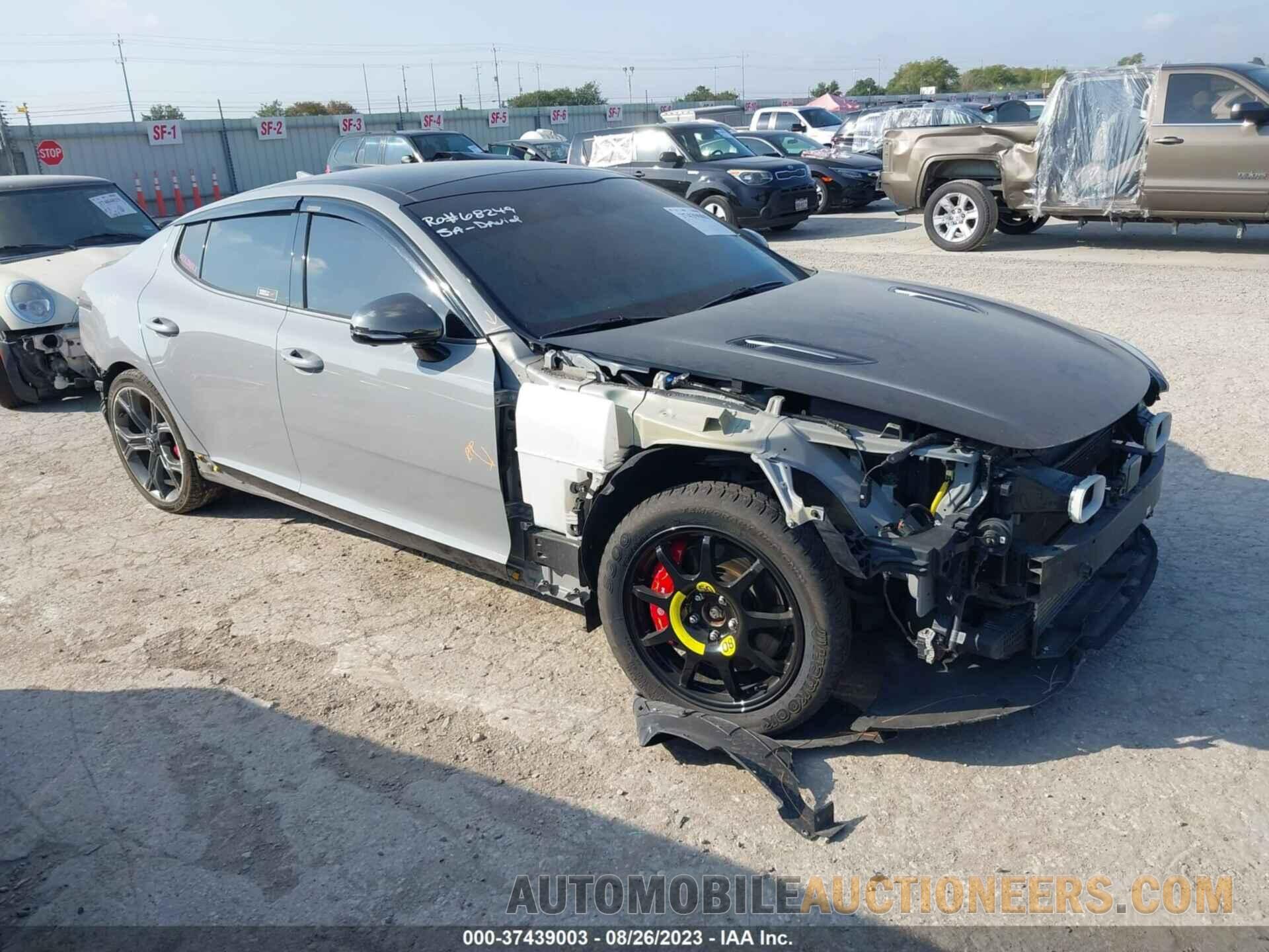 KNAE55LC0K6059475 KIA STINGER 2019