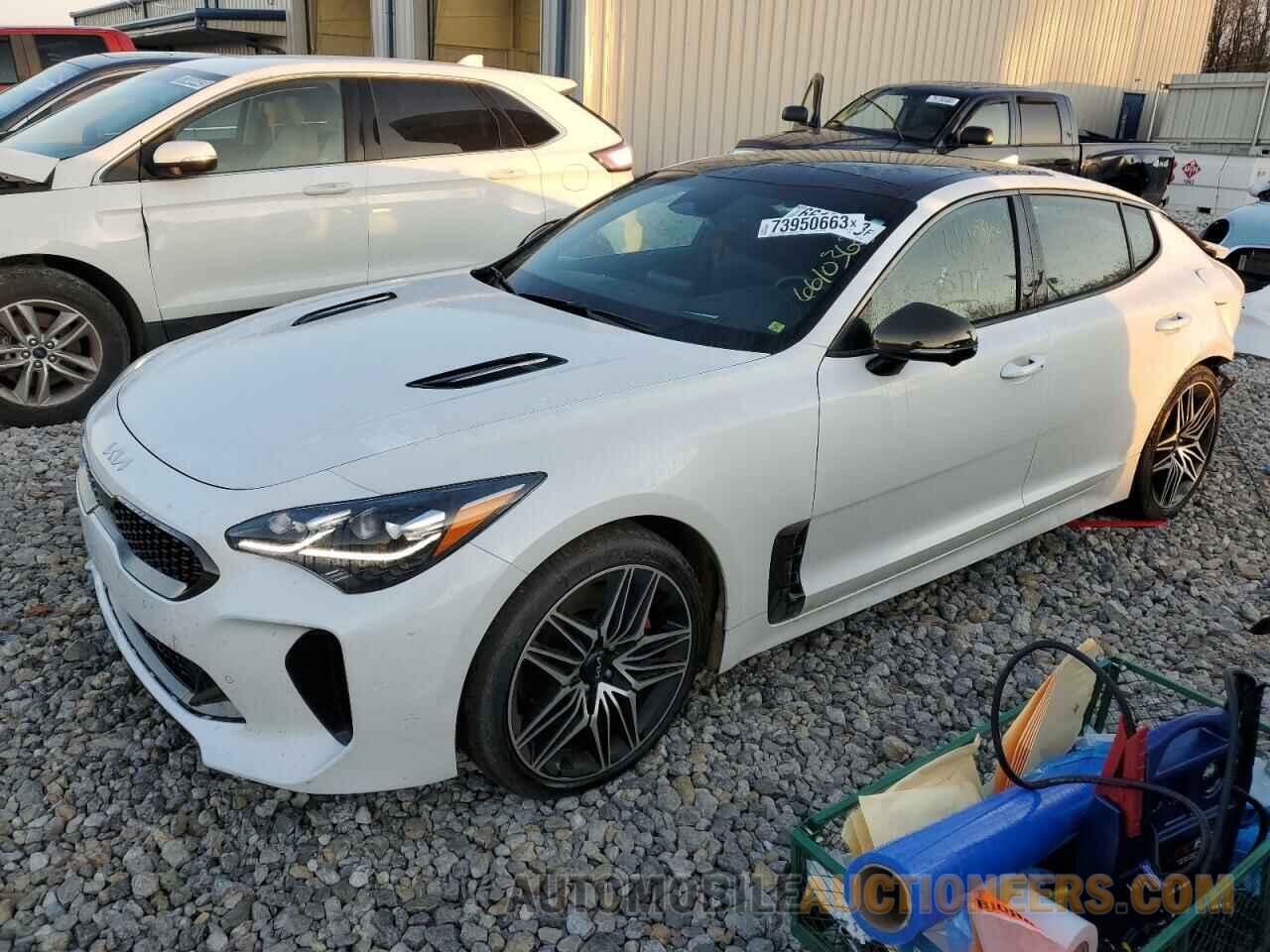 KNAE55LC1N6106131 KIA STINGER 2022