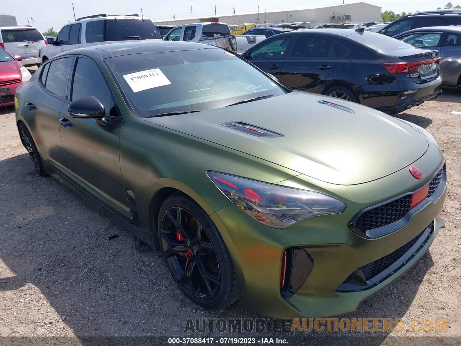 KNAE55LC2J6020482 KIA STINGER 2018