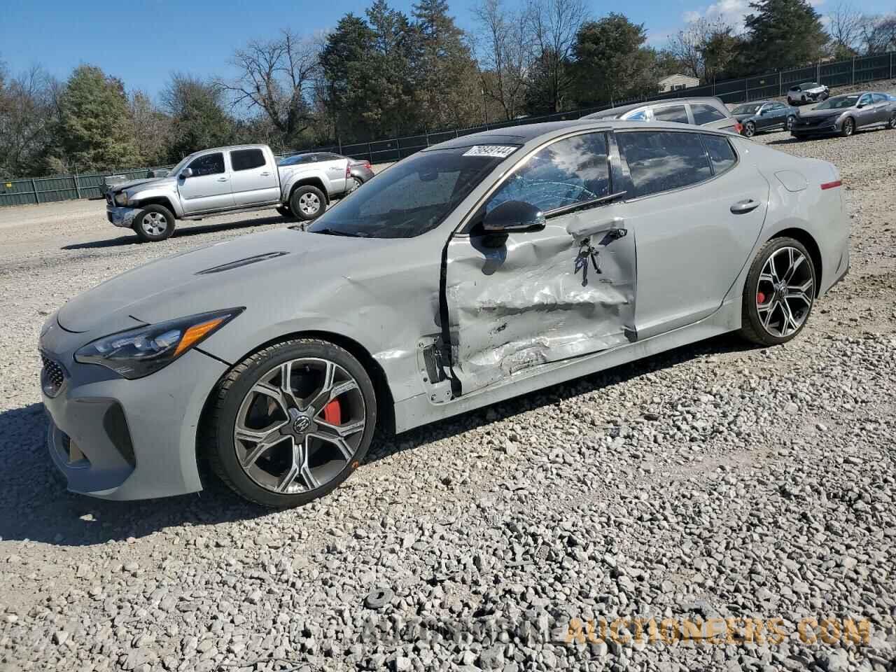 KNAE55LC3J6016845 KIA STINGER 2018