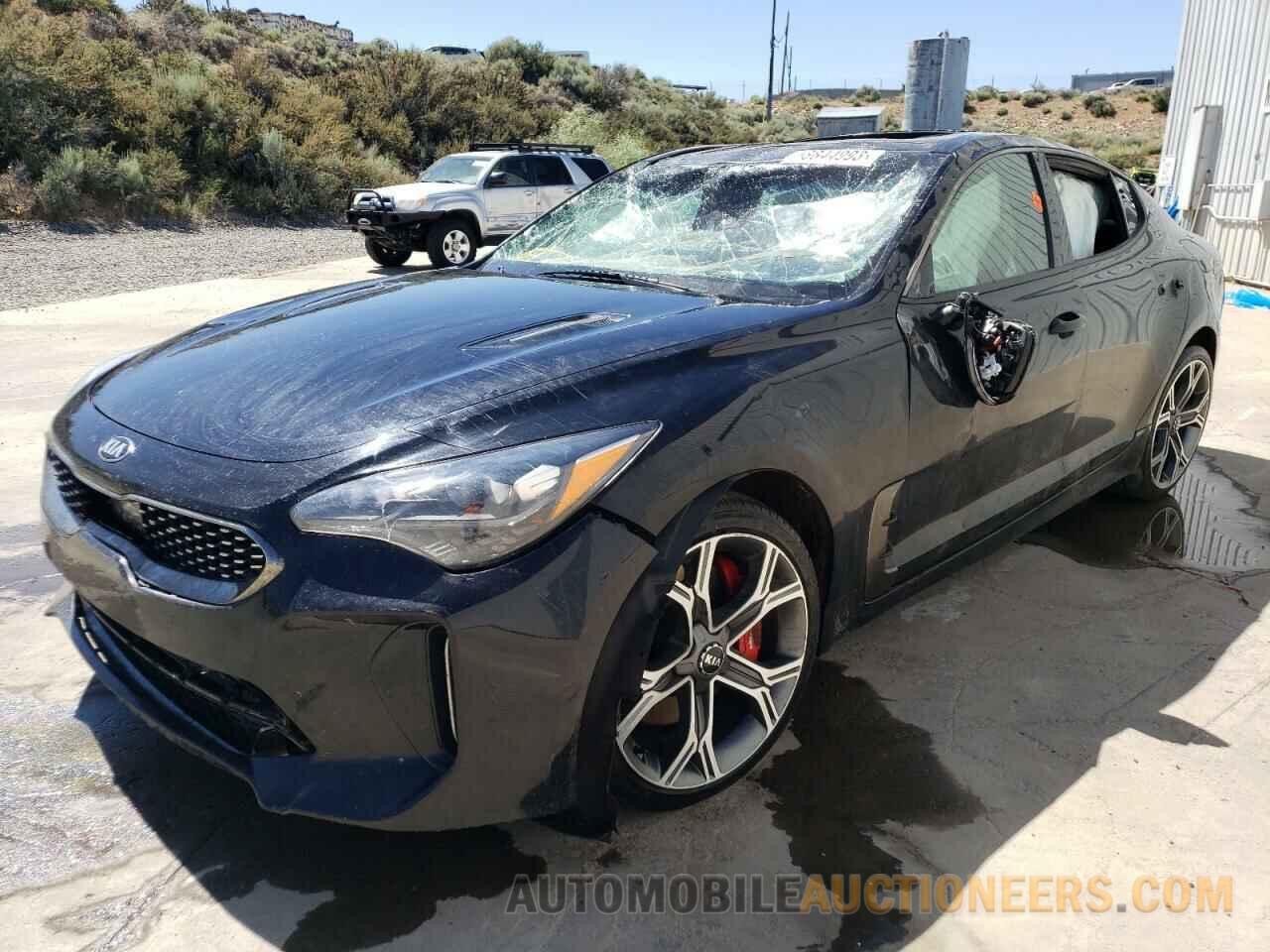 KNAE55LC3J6021804 KIA STINGER 2018