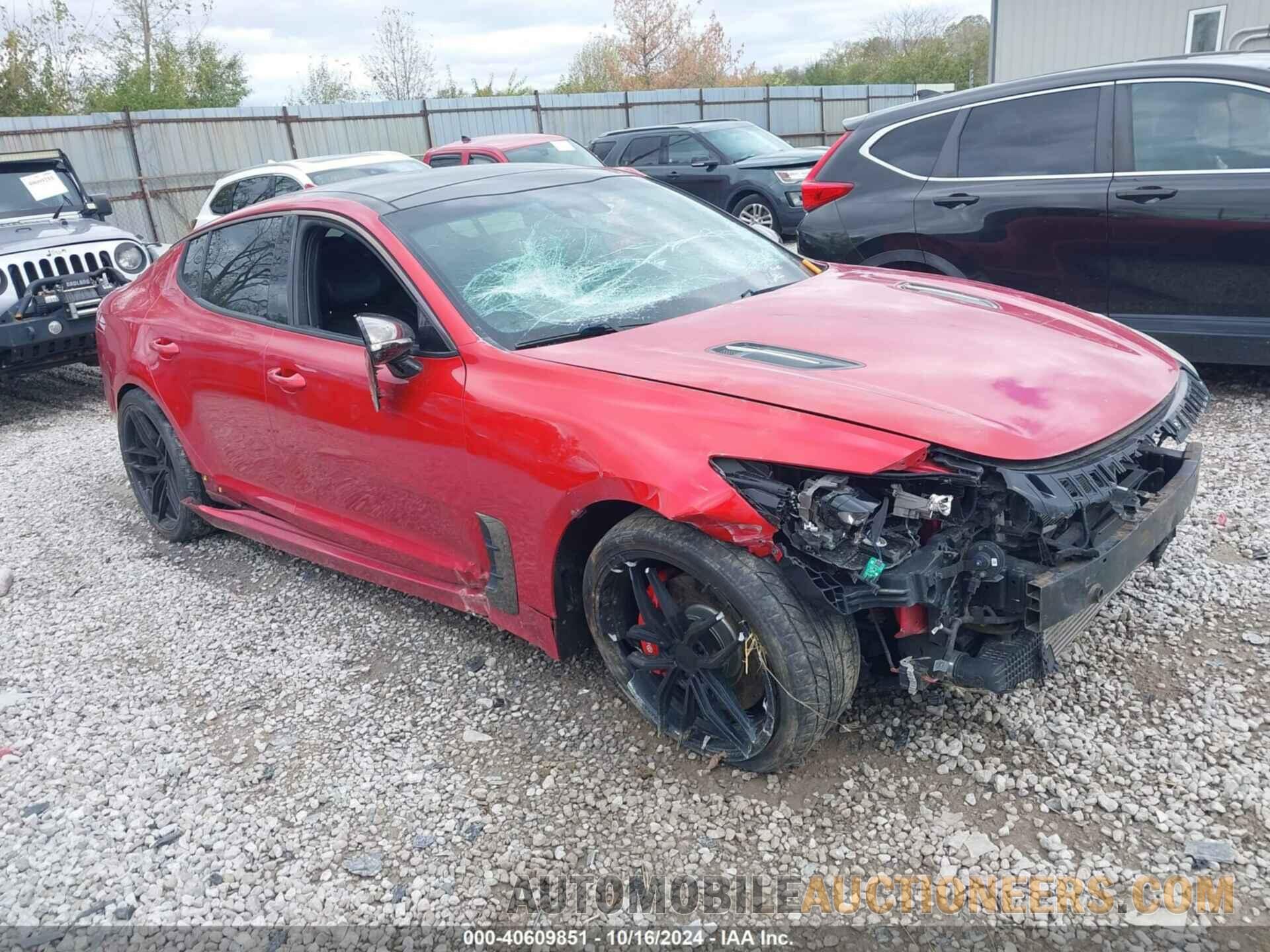 KNAE55LC3J6027232 KIA STINGER 2018