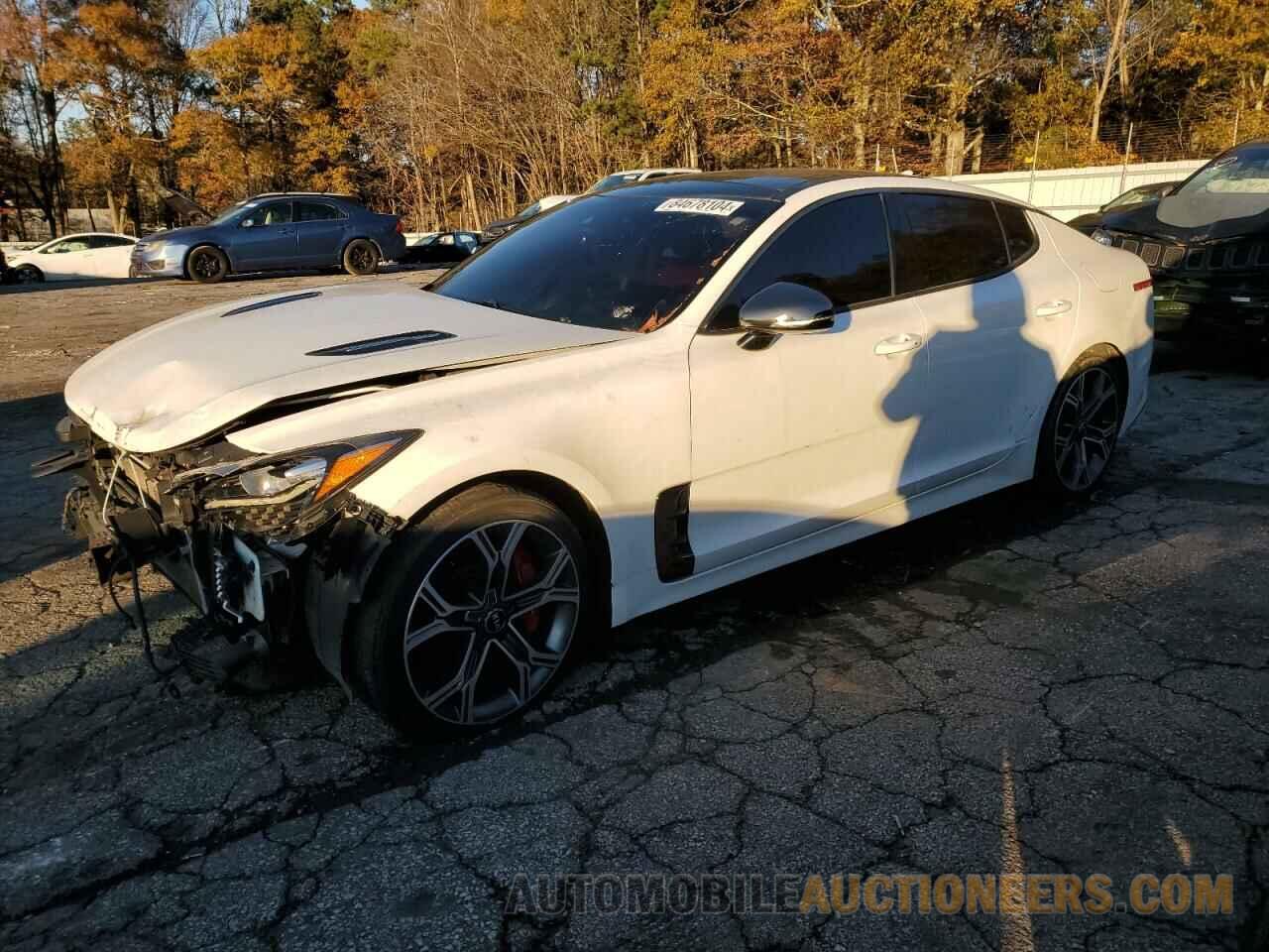 KNAE55LC3J6040319 KIA STINGER 2018