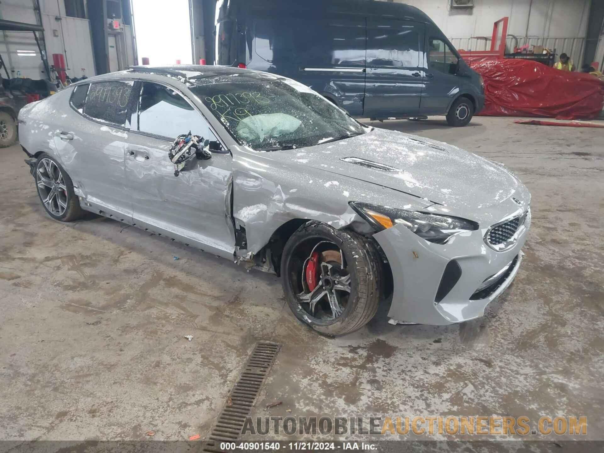 KNAE55LC3L6078474 KIA STINGER 2020