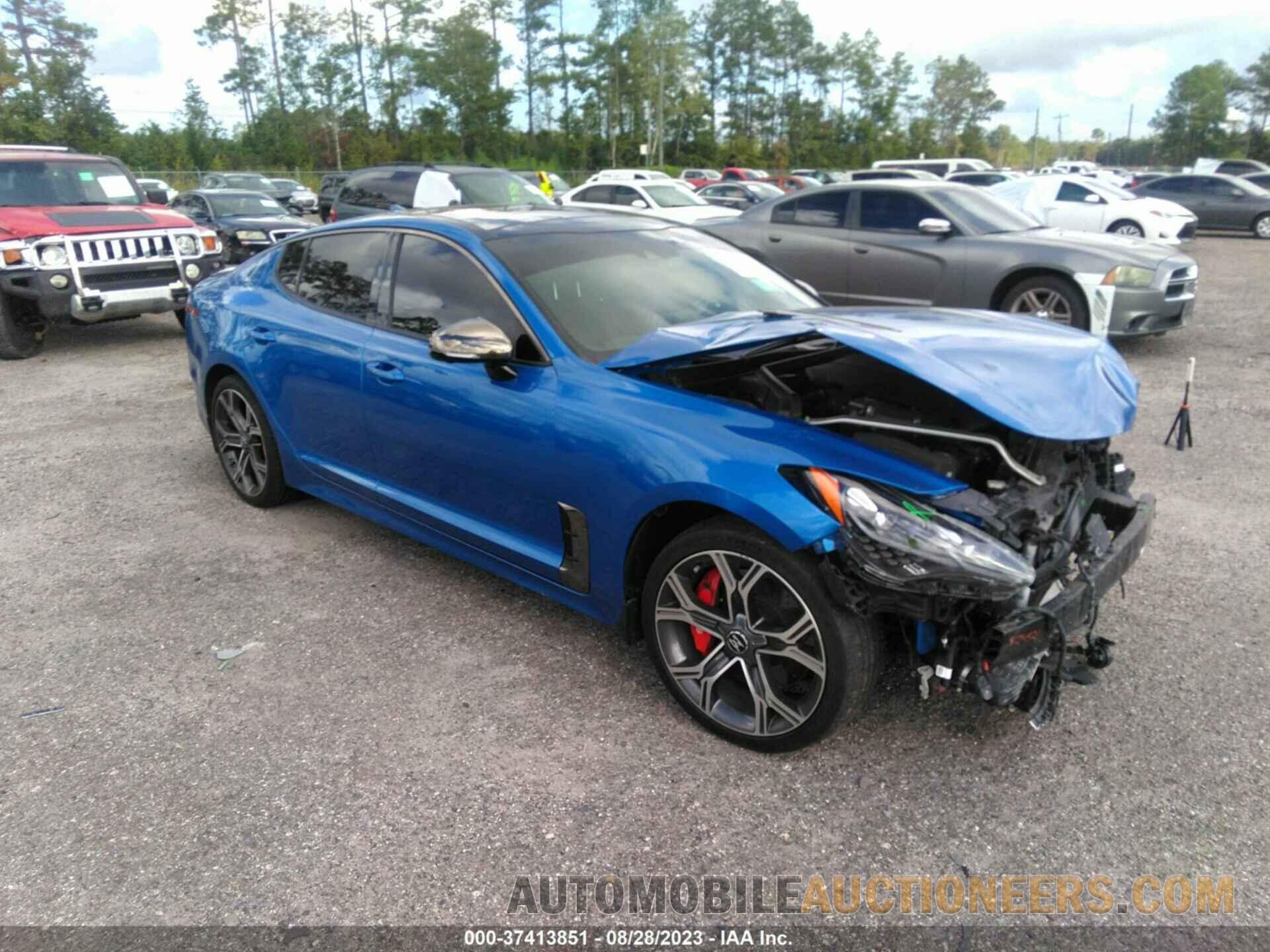 KNAE55LC3L6084551 KIA STINGER 2020