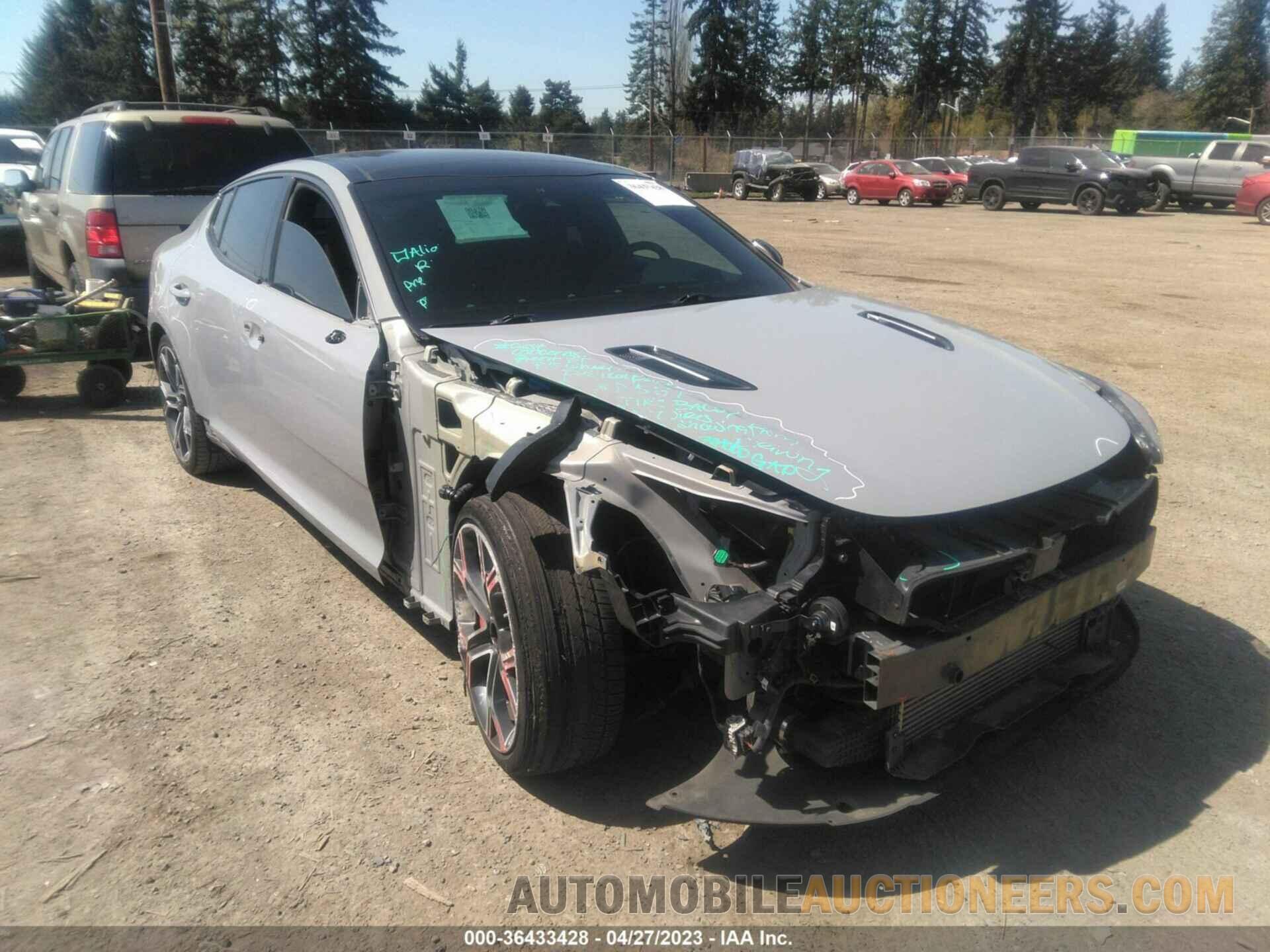 KNAE55LC4K6042937 KIA STINGER 2019