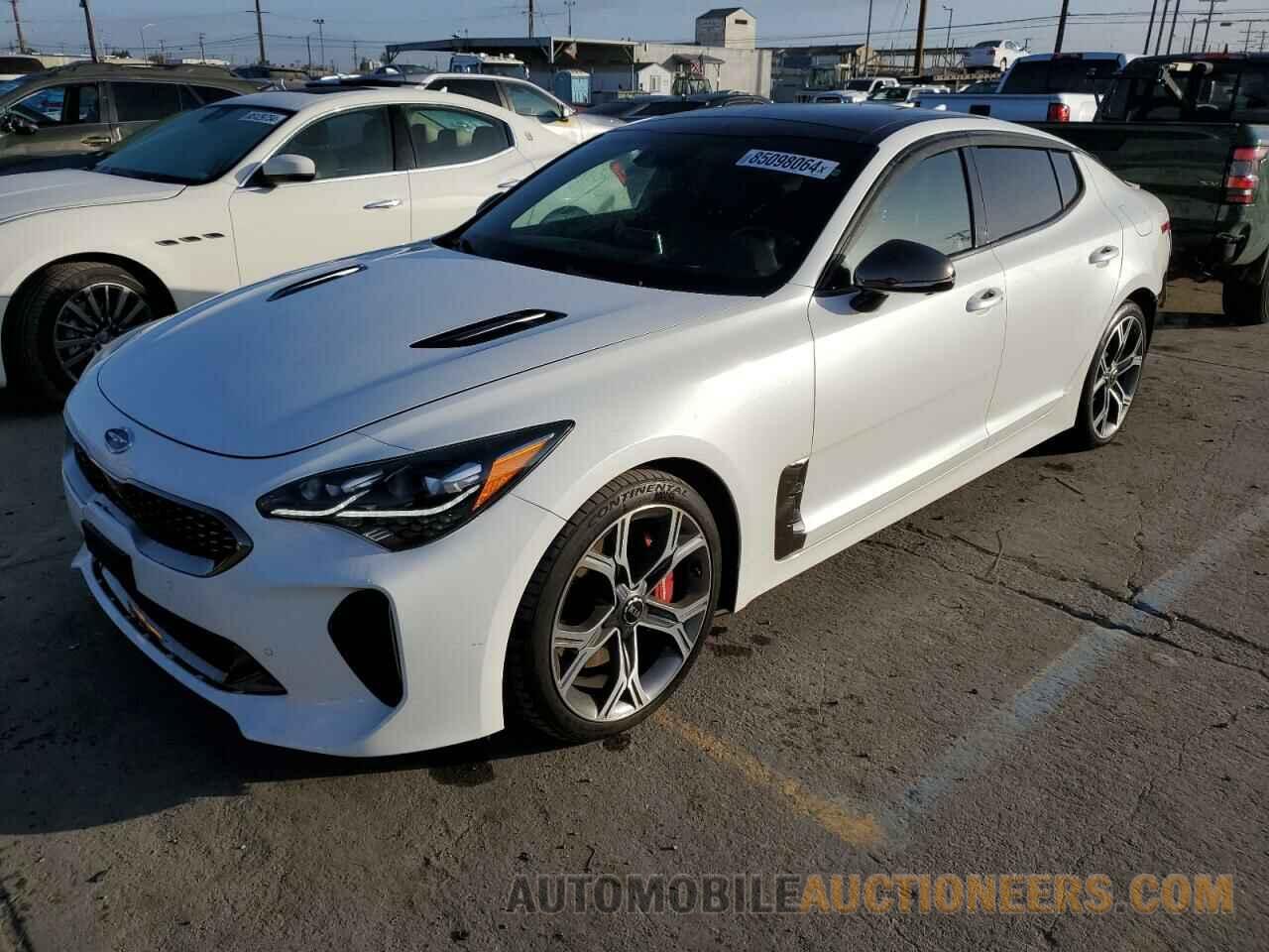 KNAE55LC4K6060175 KIA STINGER 2019