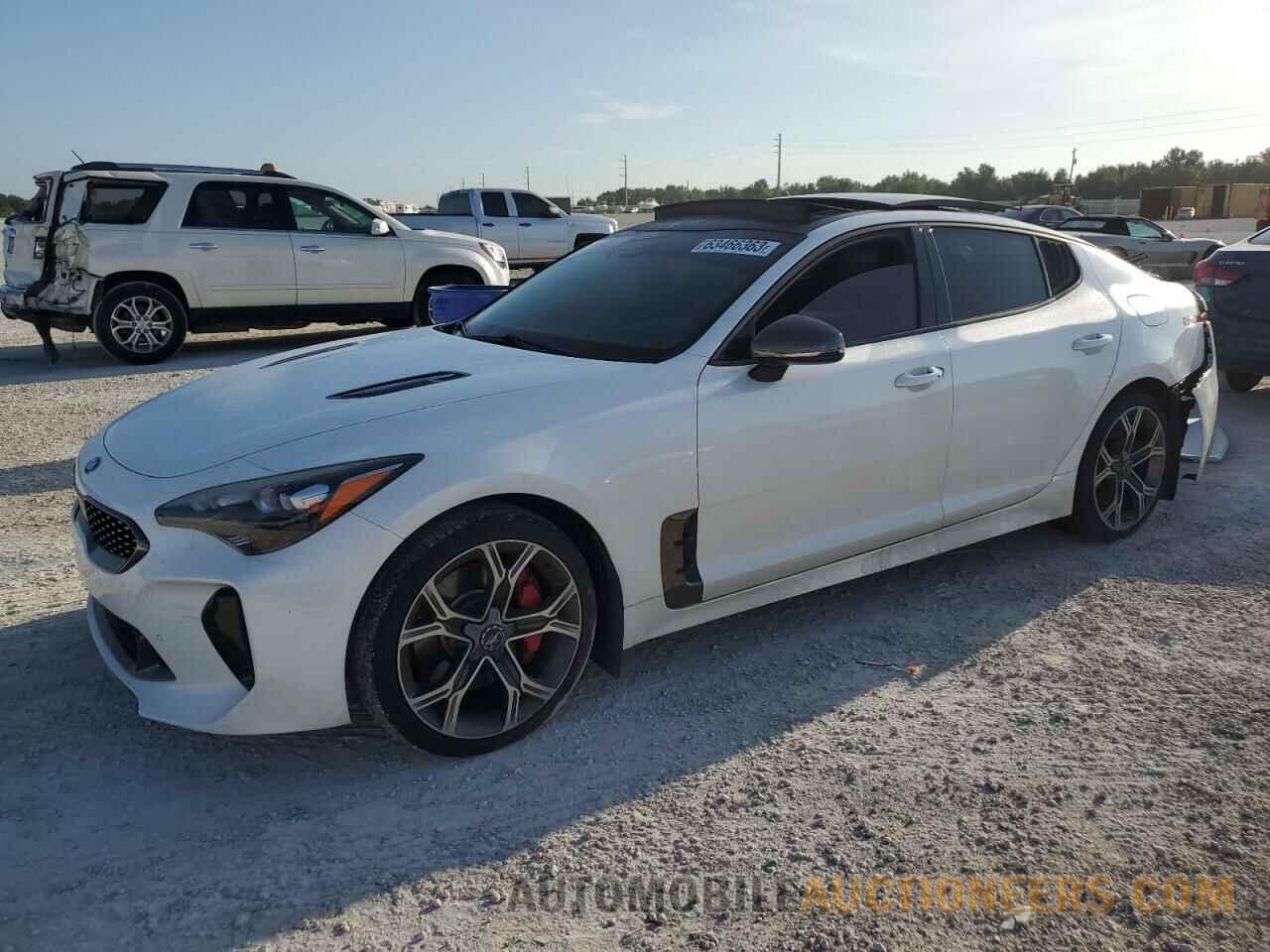 KNAE55LC6J6017892 KIA STINGER 2018