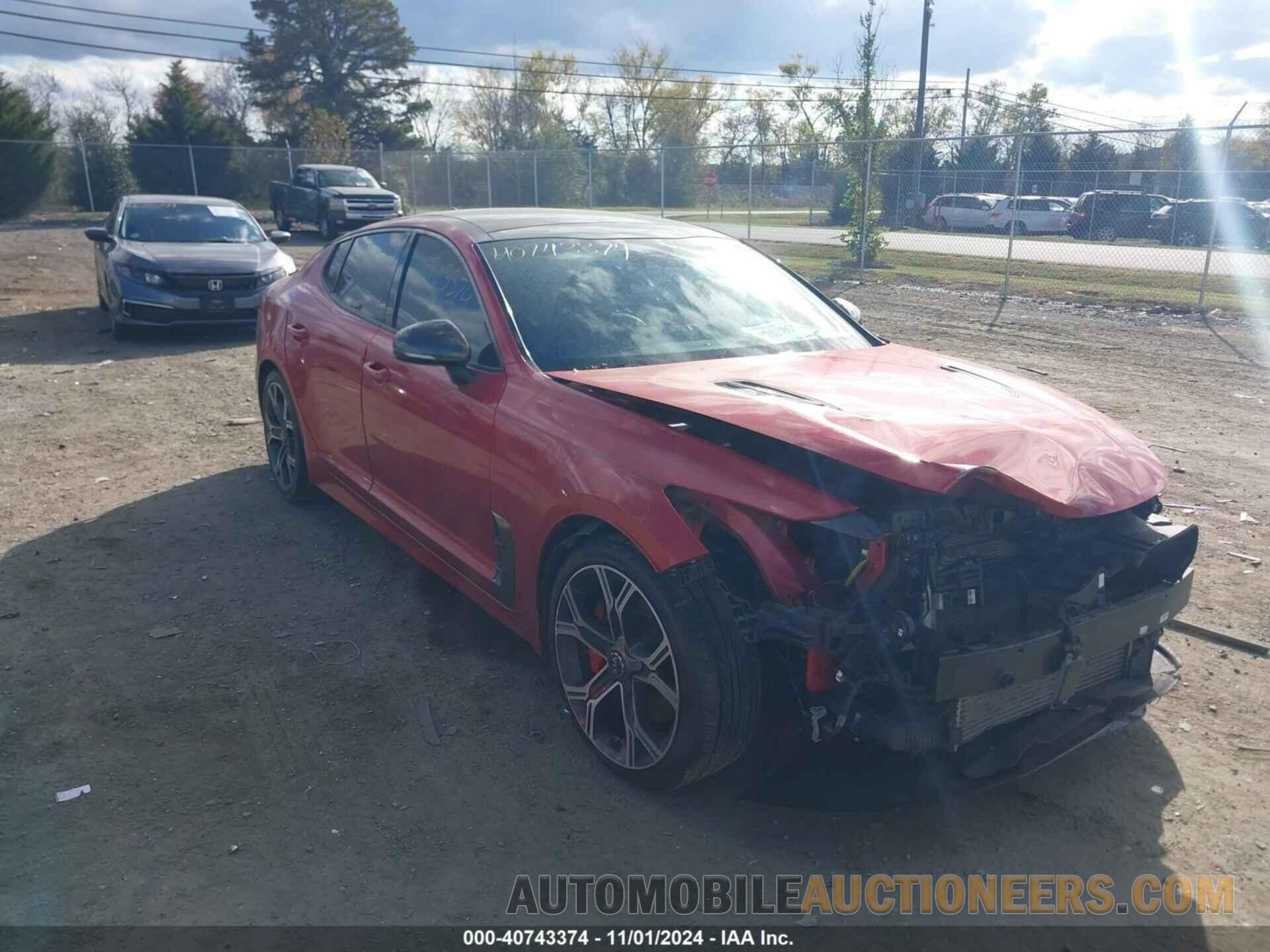 KNAE55LC6J6018864 KIA STINGER 2018