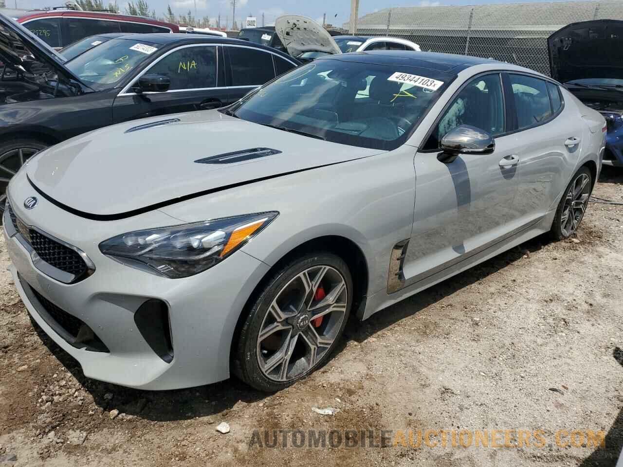 KNAE55LC6J6019030 KIA STINGER 2018