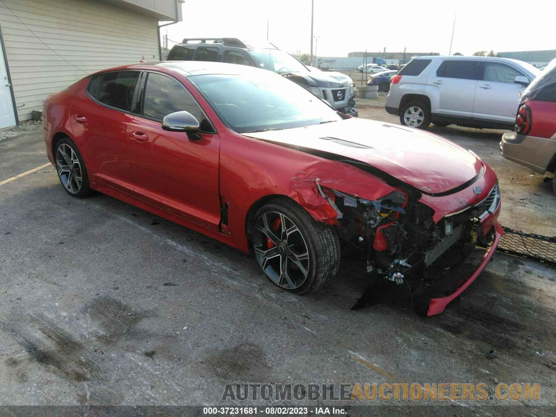 KNAE55LC6J6023059 KIA STINGER 2018