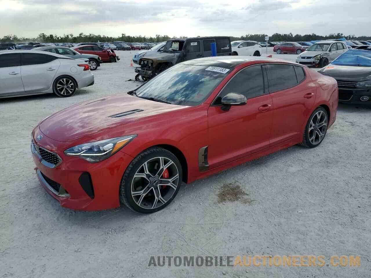 KNAE55LC8J6017232 KIA STINGER 2018