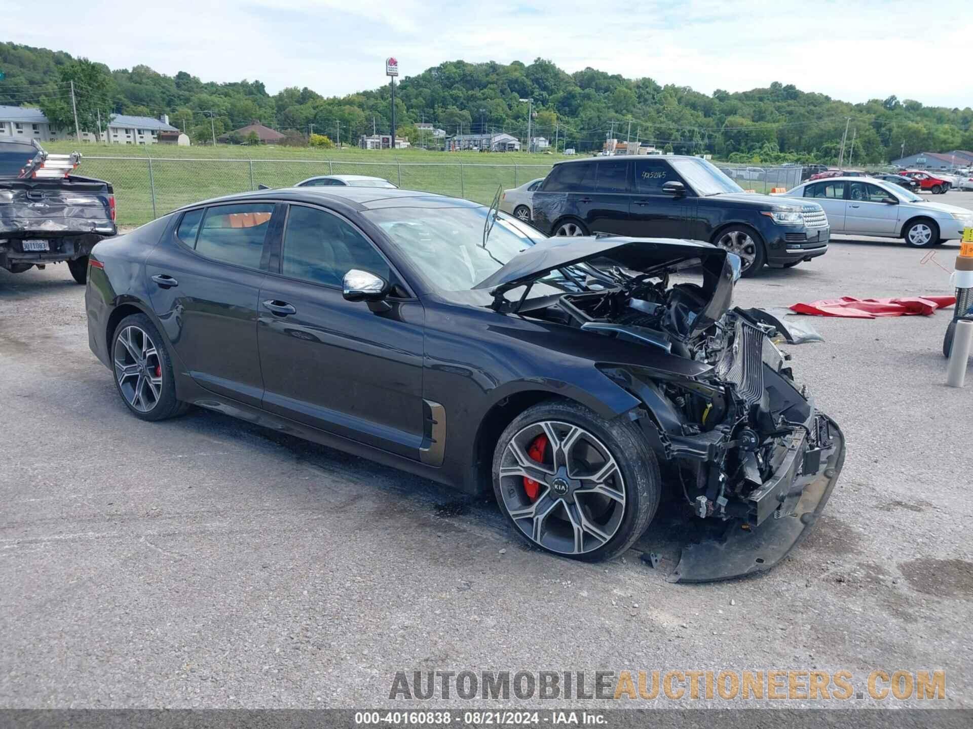 KNAE55LC8L6081919 KIA STINGER 2020