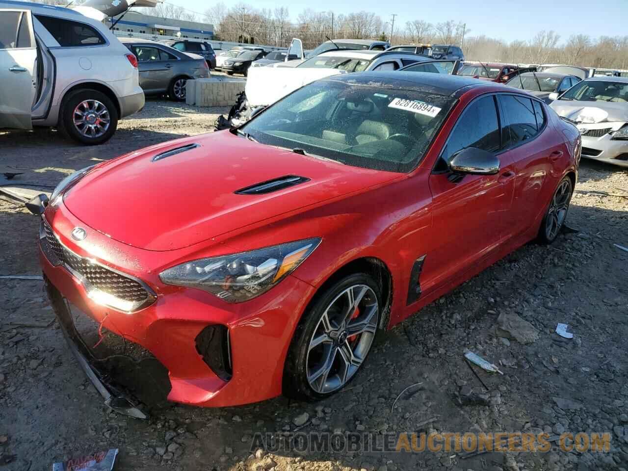 KNAE55LC9J6040020 KIA STINGER 2018