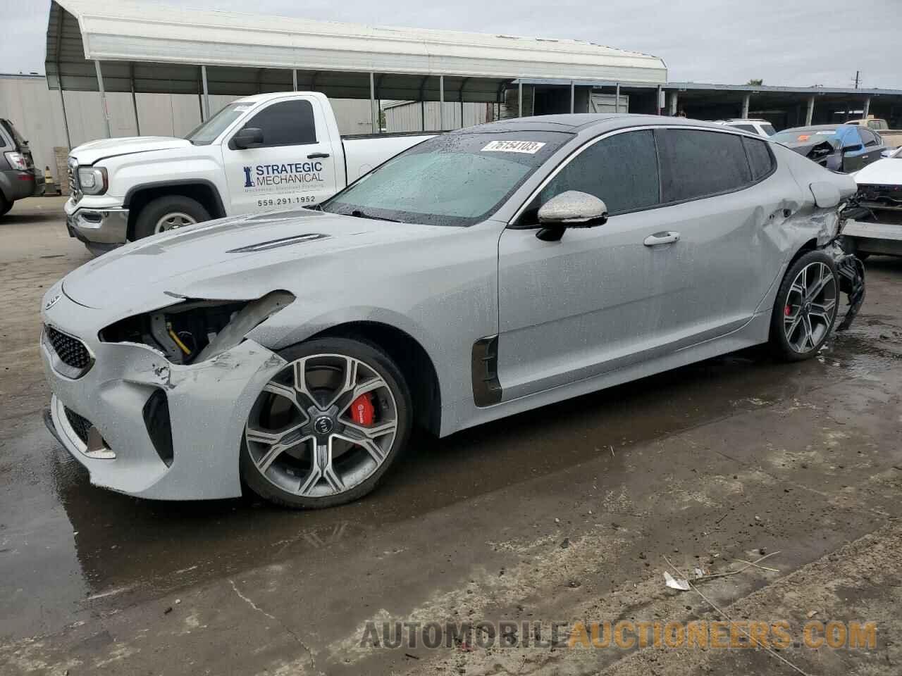 KNAE55LC9K6042898 KIA STINGER 2019