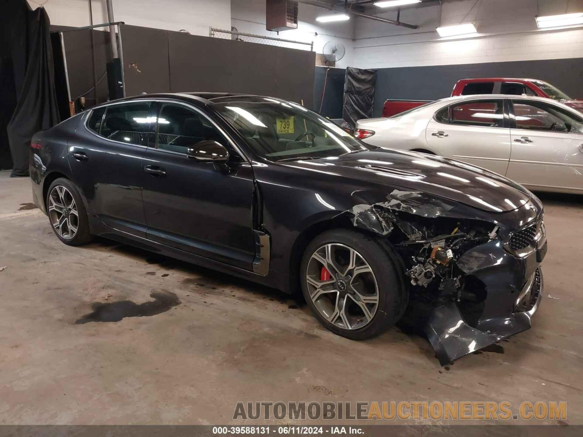 KNAE55LC9K6059488 KIA STINGER 2019