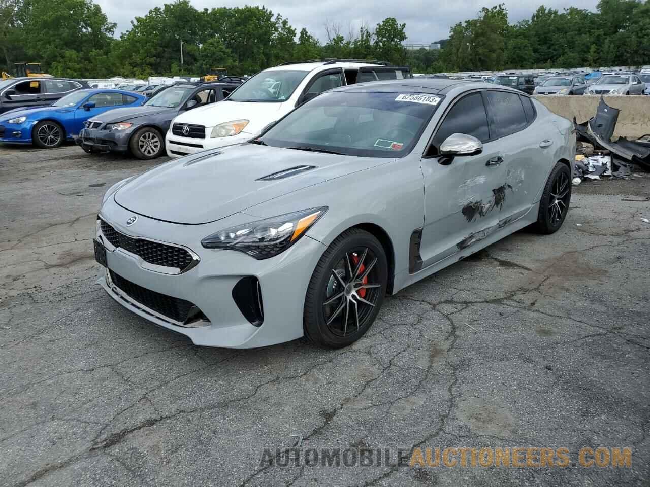 KNAE55LC9K6064271 KIA STINGER 2019