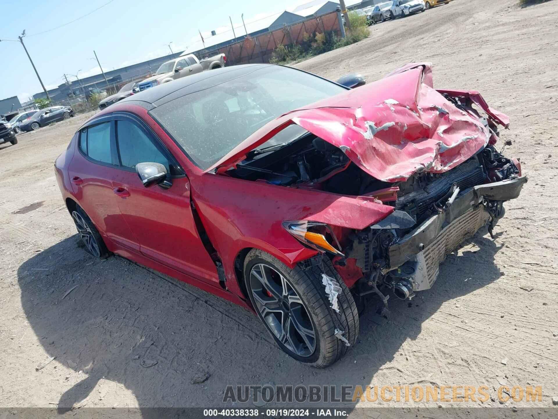 KNAE55LCXJ6010041 KIA STINGER 2018