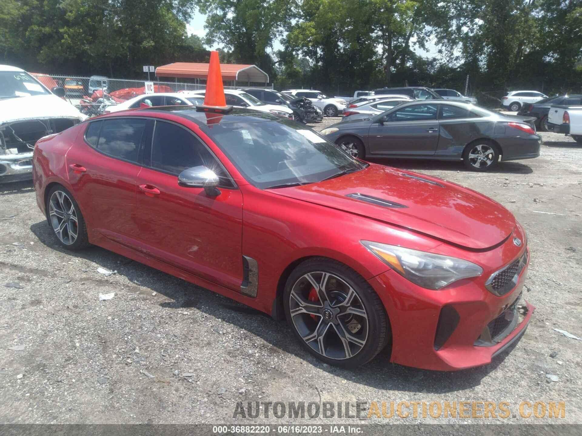 KNAE55LCXJ6012095 KIA STINGER 2018