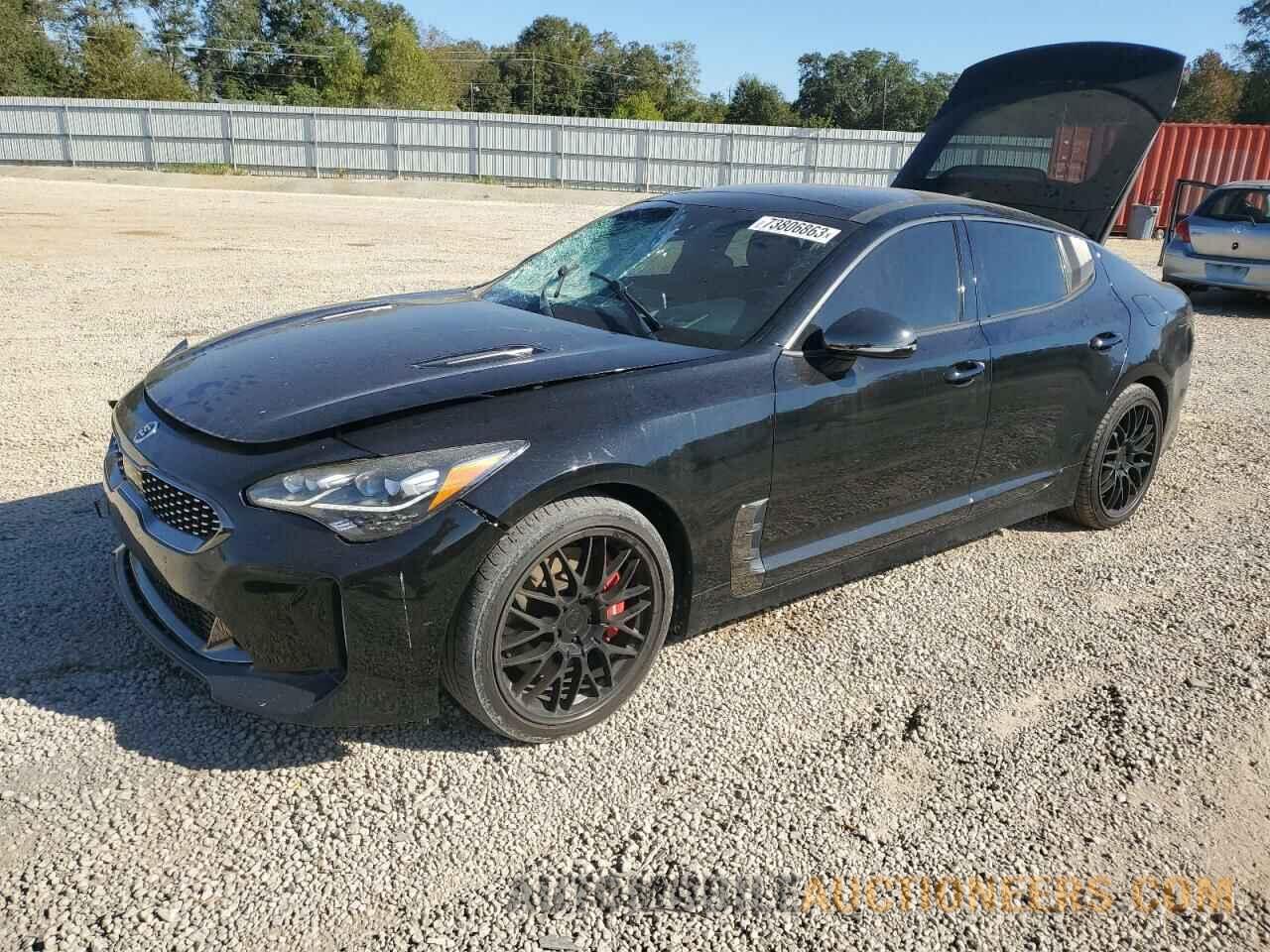 KNAE55LCXJ6018933 KIA STINGER 2018