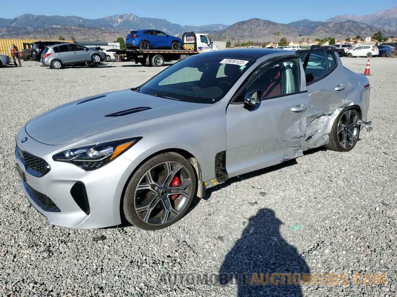 KNAE55LCXJ6027745 KIA STINGER 2018