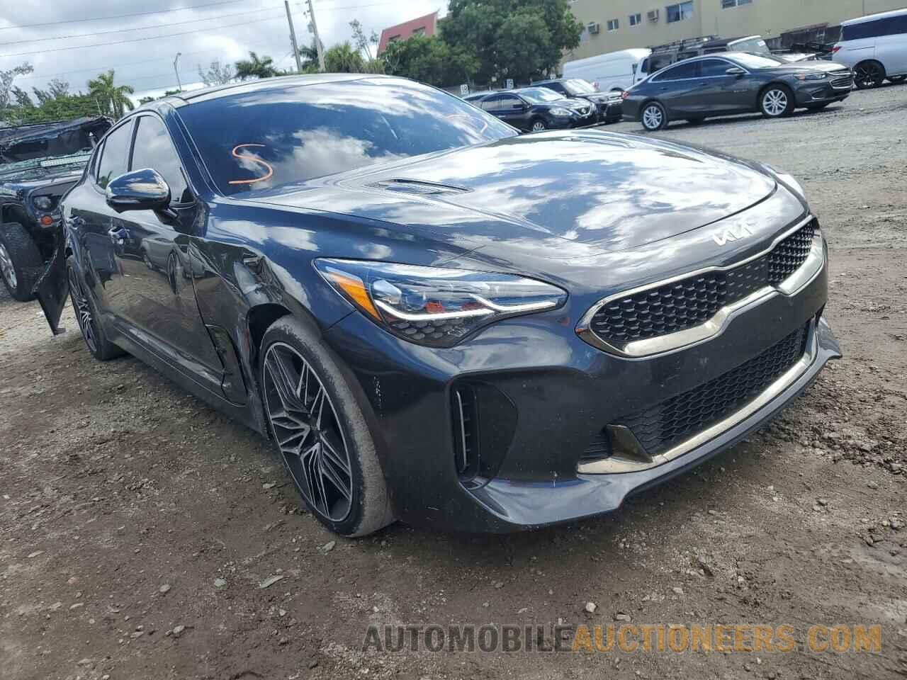 KNAE55LCXN6101719 KIA STINGER 2022