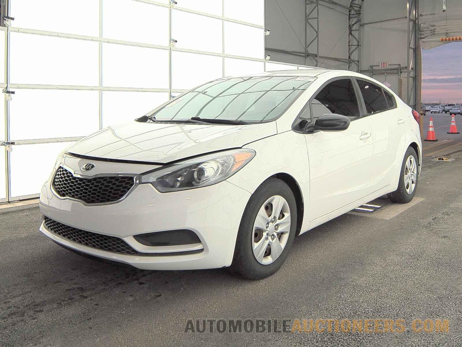 KNAFK4A60G5503052 Kia Forte LX 2016