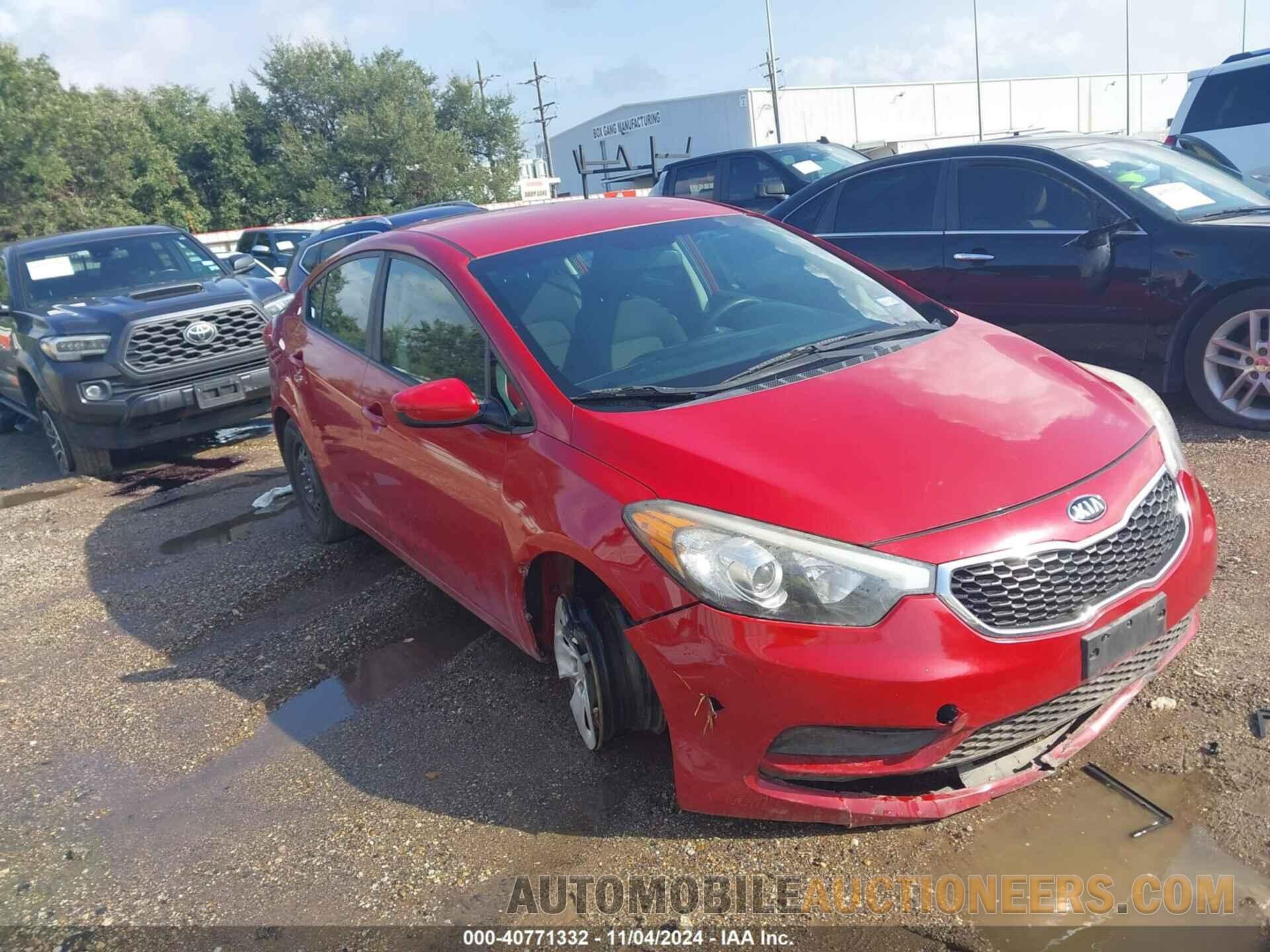 KNAFK4A60G5607671 KIA FORTE 2016