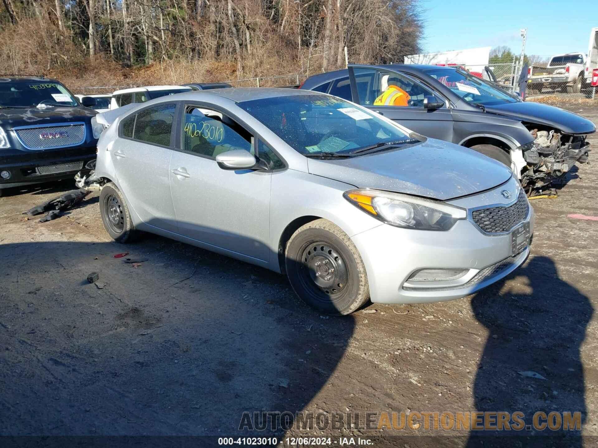 KNAFK4A61F5286609 KIA FORTE 2015