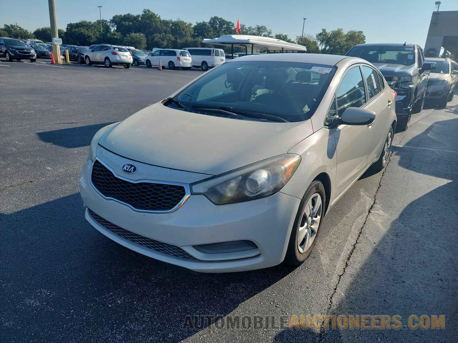 KNAFK4A62F5403887 Kia Forte LX 2015