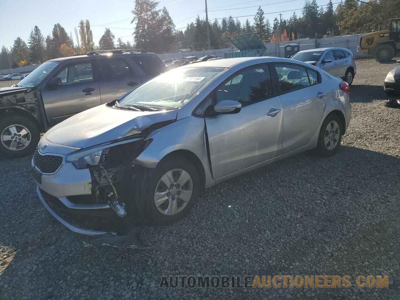 KNAFK4A63F5348074 KIA FORTE 2015