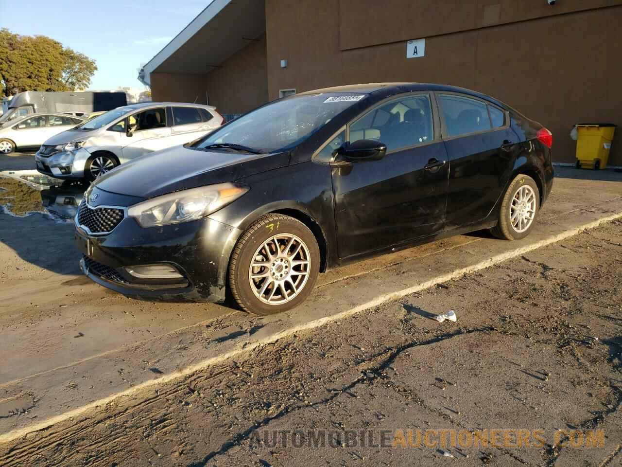 KNAFK4A63F5410282 KIA FORTE 2015