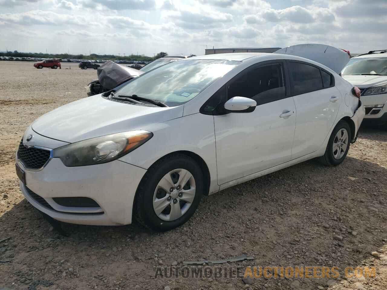 KNAFK4A63G5485209 KIA FORTE 2016