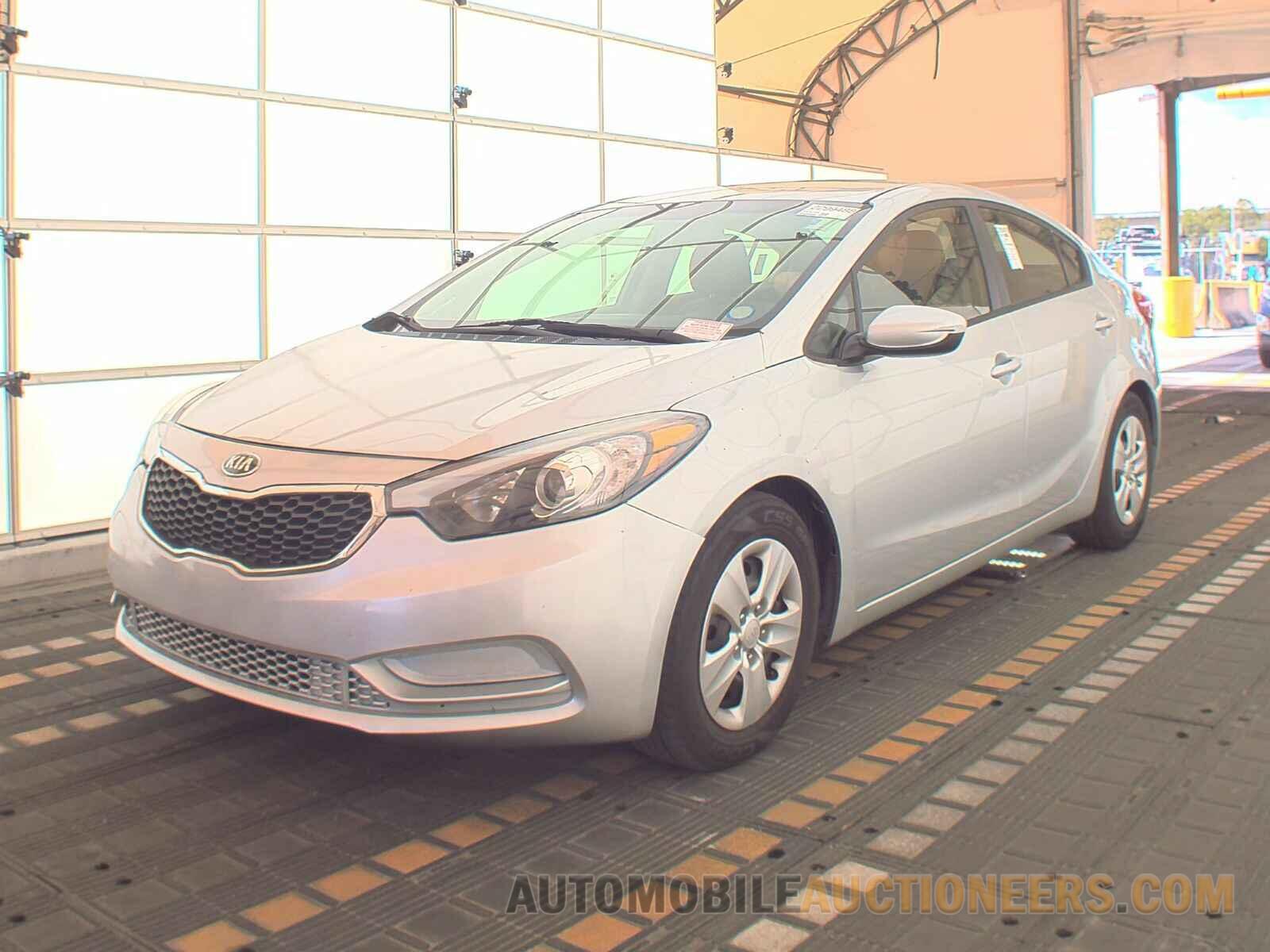 KNAFK4A63G5518869 Kia Forte LX 2016