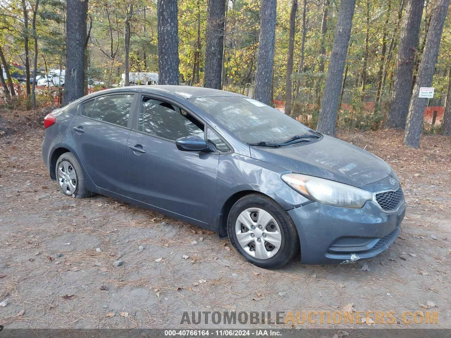 KNAFK4A63G5609267 KIA FORTE 2016