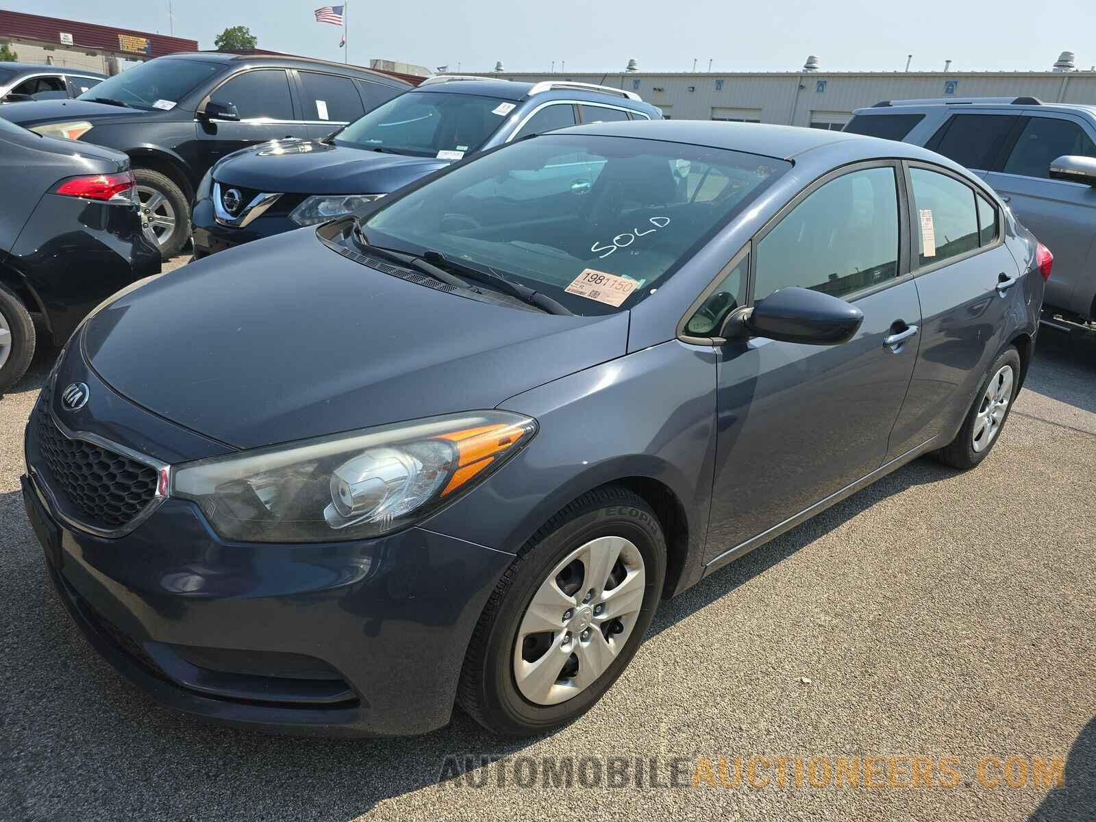 KNAFK4A63G5620785 Kia Forte LX 2016